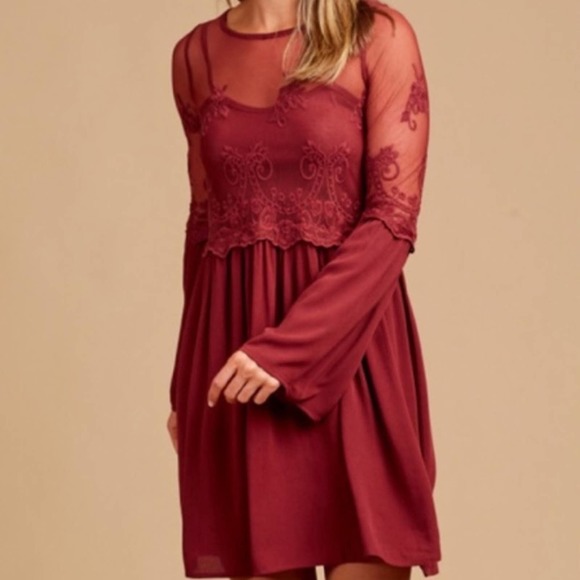 NWOT Altar'd State Darian Maroon Lace Dress Size Small - Picture 5 of 8
